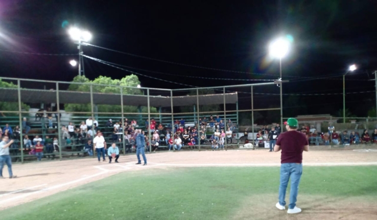 Inauguran alumbrado del Llanito Azteca