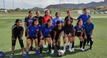 Gana en casa Leonas FC