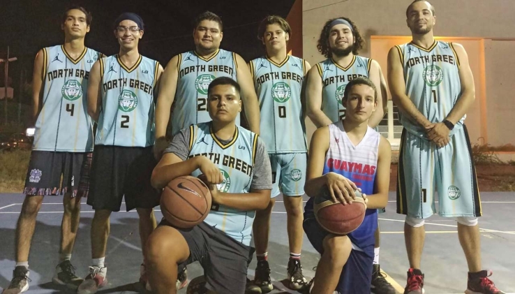 Promueve Héctor García basquetbol con los jóvenes