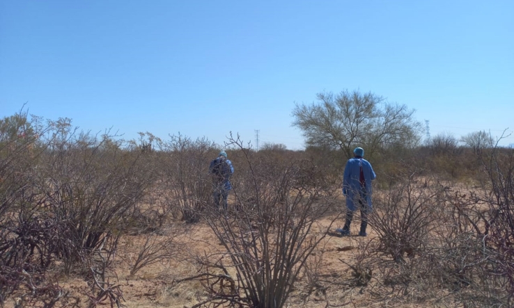 Encuentran a hombre muerto en el valle