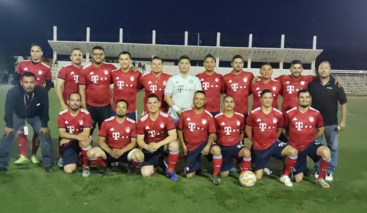 Merengues cae ante 10 Colinas