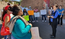 Incumple SEC a madres y padres manifestantes