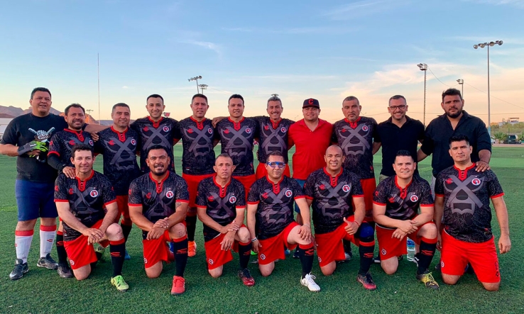 10 Colinas le pega a Tigres