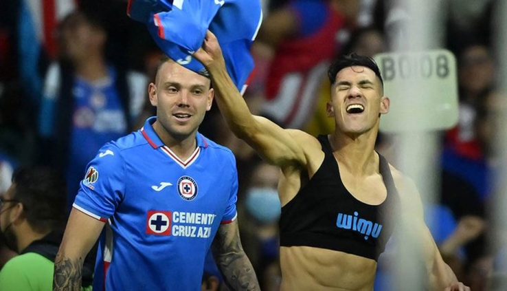 DE MANERA AGÓNICA  Vence Cruz Azul a Chivas
