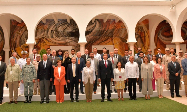 SE REÚNEN ROSA ICELA RODRÍGUEZ Y ALFONSO DURAZO Analizan estrategia de seguridad