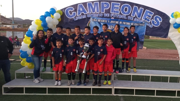 Los escualos lucieron en este torneo.Tiburones campeones