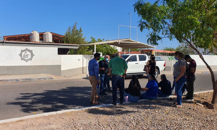 MADRES DE FAMILIA  Toman Escuela Secundaria Técnica Número 71