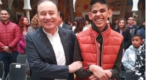 En evento del Sistema DIF Nacional Bruno Díaz Olimón representa a niñez de Guaymas