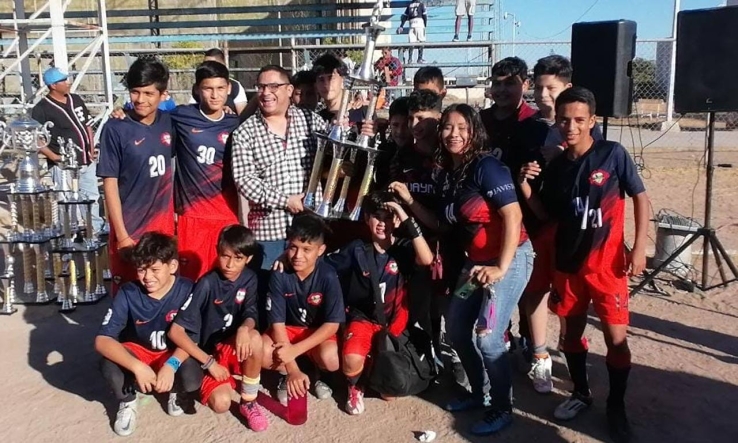 Tiburones campeones en Empalme