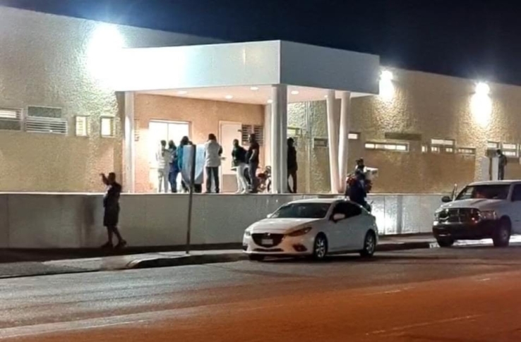 Alcanza &quot;bala perdida&quot; a enfermera y muere