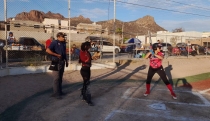 Menny´s debuta con impresionante victoria