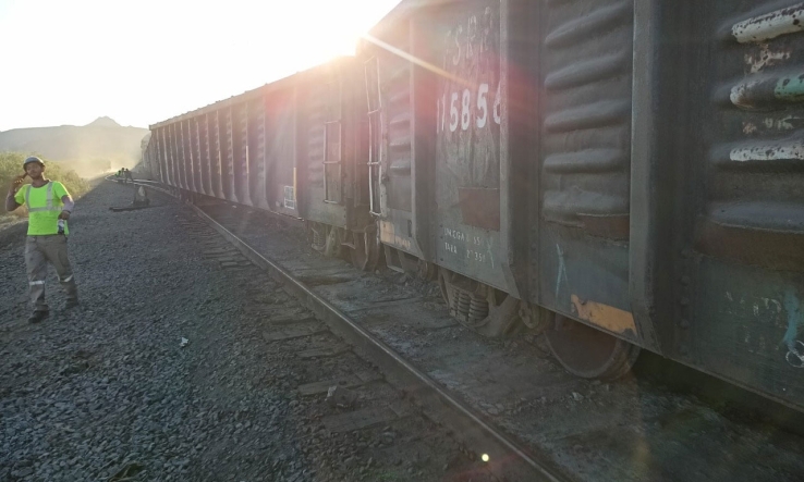 EN BELLAVISTA  Se descarrila ferrocarril