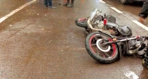 Se lesiona motociclista en accidente