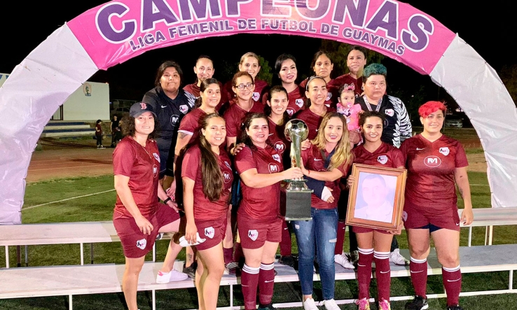 Ares Distribuciones sub campeonas de la veteranos