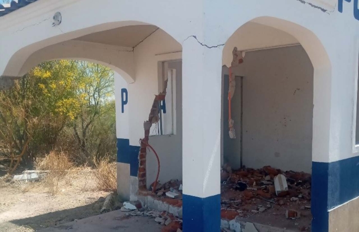 Destrozan caseta de vigilancia, en San Carlos