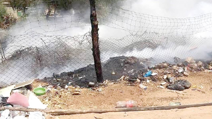 Maleza y basura se quemó en el predio. Se incendia predio en el sector Yucatán