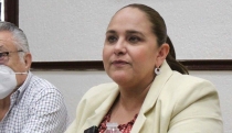 ALCALDESA KARLA CORDOVA: Municipalización de CEA no es prioridad