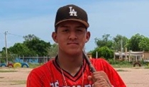 LUIS VALENZUELA  Conecta tres para la calle